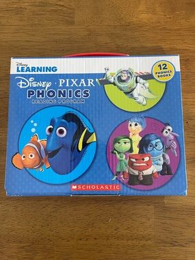 Disney Pixar Phonics Reading Program - 12 Phonics Books Set